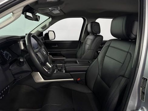 Used 2023 Toyota Tundra Limited image 15