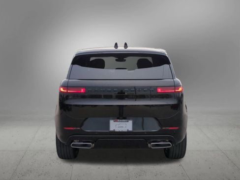 New 2025 Land Rover Range Rover Sport Dynamic SE image 3