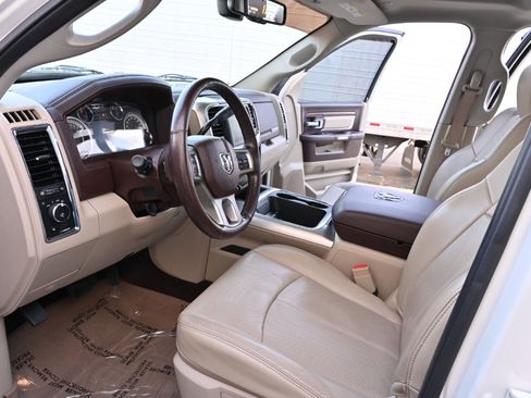 Used 2018 RAM 2500 Laramie w/ Convenience Group image 11