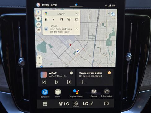 Certified 2025 Volvo XC90 T8 Plus w/ Protection Package Premier image 17