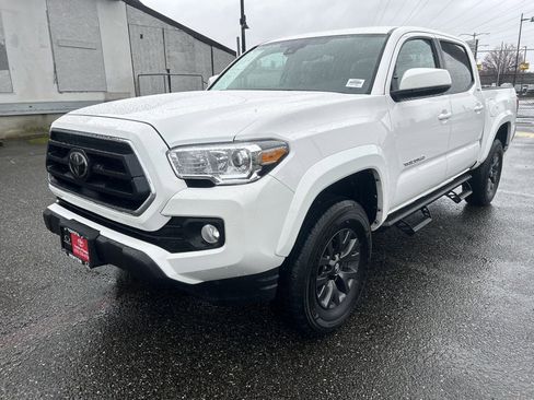 Certified 2023 Toyota Tacoma SR5 image 1