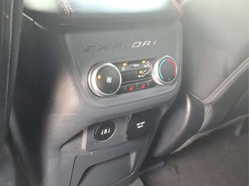 Used 2025 Ford Explorer ST AWD/4WD image 19