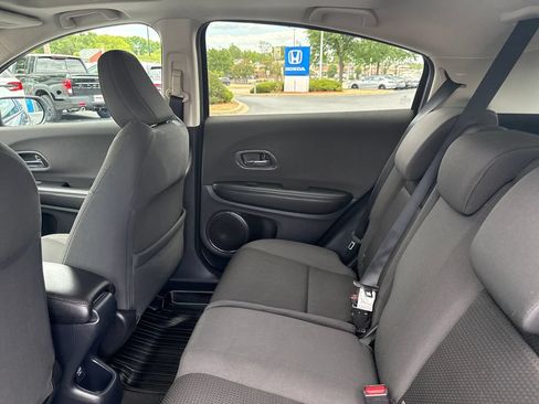 Used 2021 Honda HR-V EX image 21