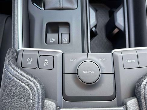 Used 2026 Toyota Grand Highlander XLE image 34