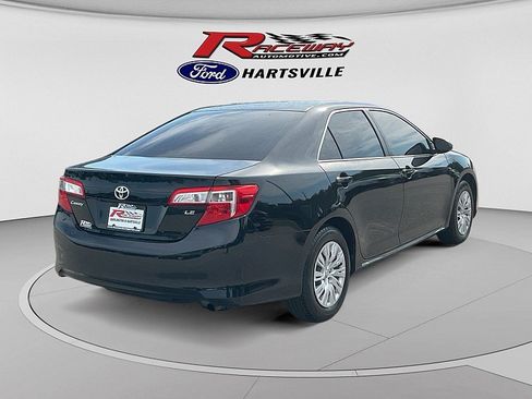 Used 2014 Toyota Camry LE FWD image 7