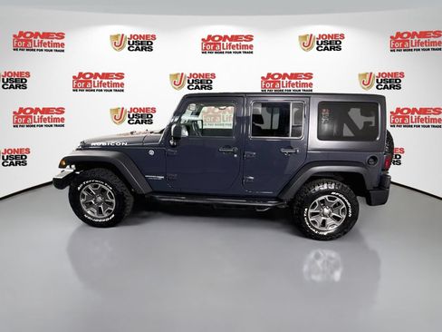 Used 2018 Jeep Wrangler Unlimited Rubicon w/ Connectivity Group AWD/4WD image 11