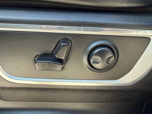 Used 2023 RAM 1500 Laramie AWD/4WD image 21