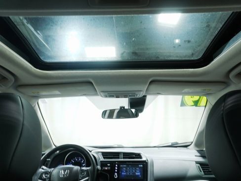 Used 2019 Honda Fit EX-L image 21