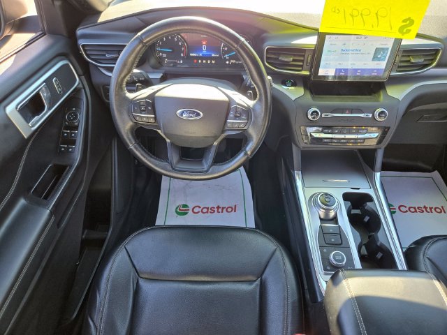 Used 2020 Ford Explorer XLT w/ Equipment Group 202A AWD/4WD image 14