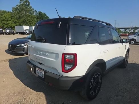 Used 2023 Ford Bronco Sport Outer Banks w/ Tech Package AWD/4WD image 4