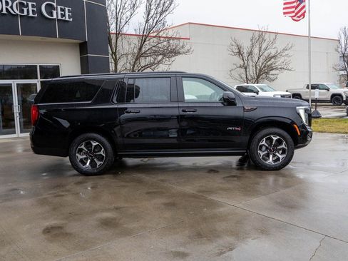 New 2026 GMC Yukon XL AT4 Ultimate image 2