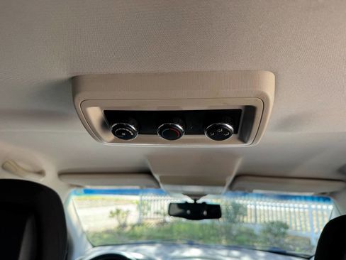 Used 2013 Dodge Journey SXT w/ Flexible Seating Group image 47