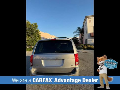 Used 2017 Dodge Grand Caravan SXT FWD image 5