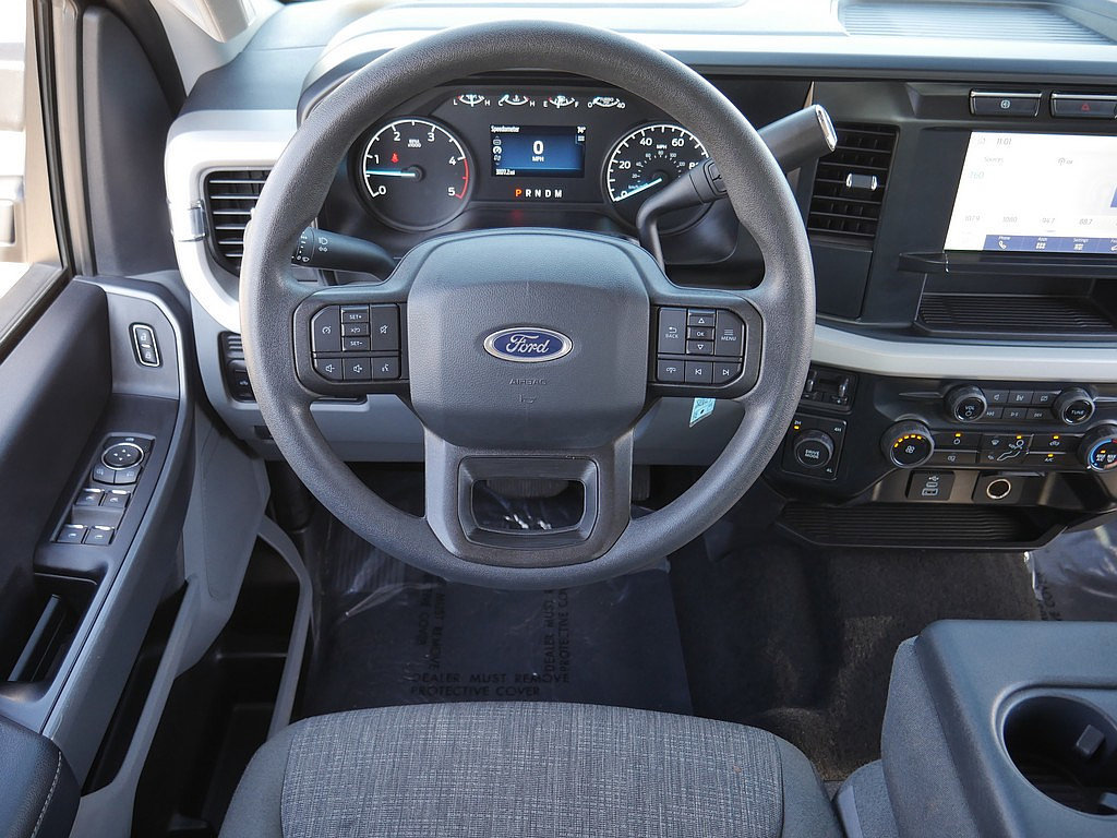 Used 2023 Ford F350 XLT AWD/4WD image 18