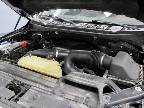 Certified 2019 Ford F150 Limited image 17