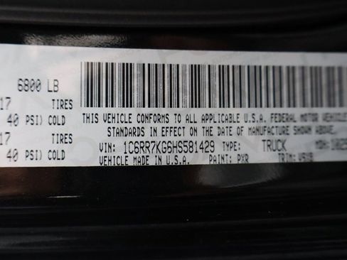 Used 2017 RAM 1500 Express image 32