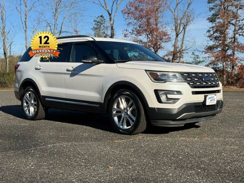 Used 2017 Ford Explorer XLT w/ Equipment Group 202A image 59