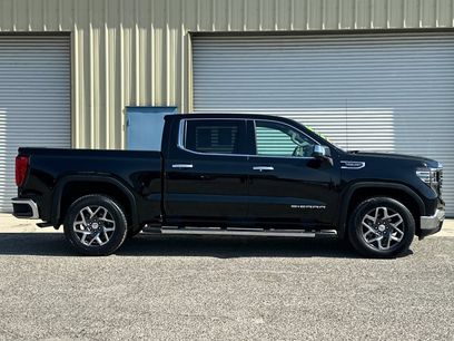 Used 2023 GMC Sierra 1500 SLT w/ SLT Premium Package