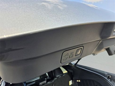 Used 2021 Ford Mustang Mach-E Premium image 12