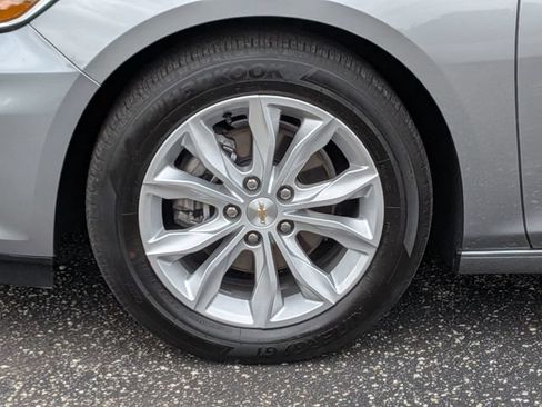Used 2025 Chevrolet Malibu LT FWD image 11