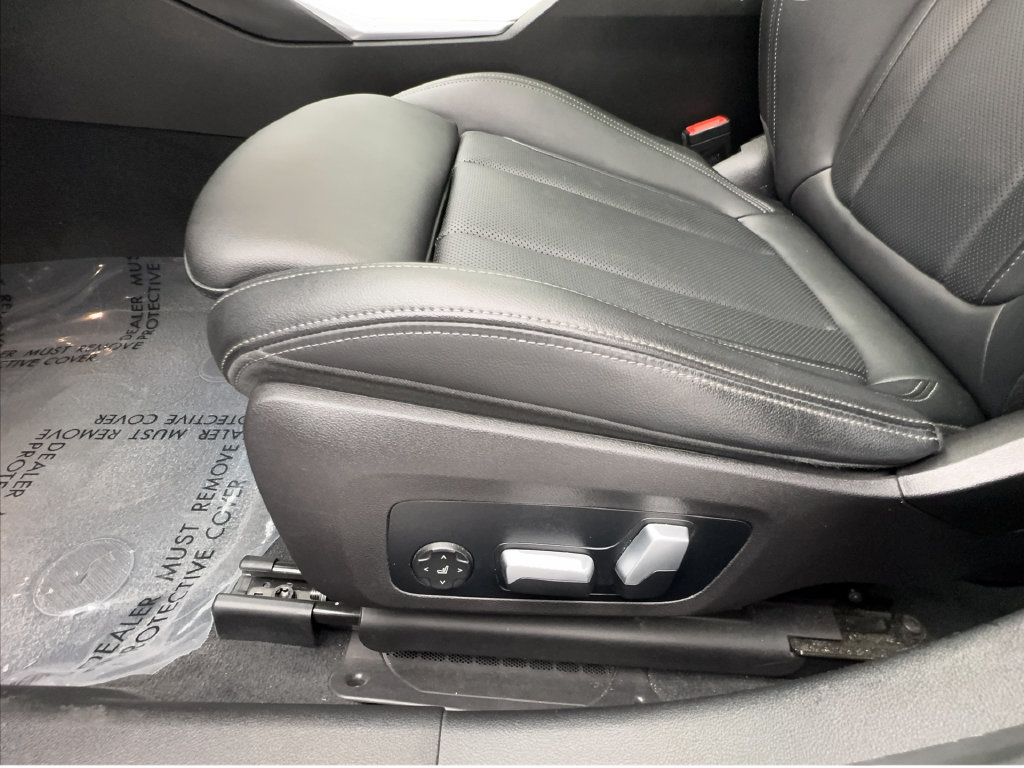 Used 2022 BMW 330e w/ Driving Assistance Package RWD image 25