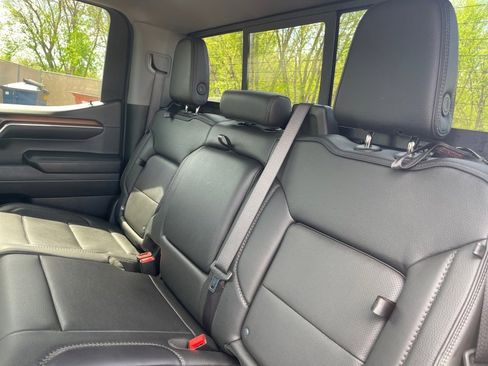 Used 2024 GMC Sierra 1500 Denali w/ Denali Reserve Package AWD/4WD image 18