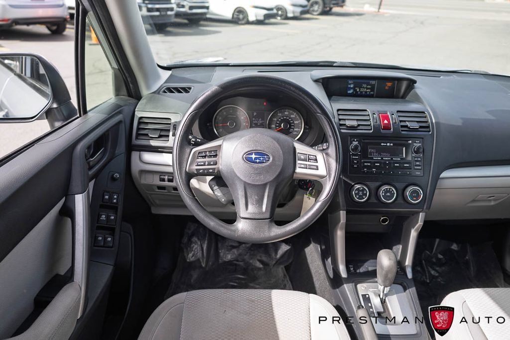 Used 2015 Subaru Forester 2.5i Premium AWD/4WD image 2