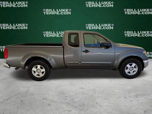 Used 2007 Nissan Frontier SE w/ SE Value Truck Pkg image 4