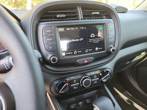 New 2025 Kia Soul LX image 16