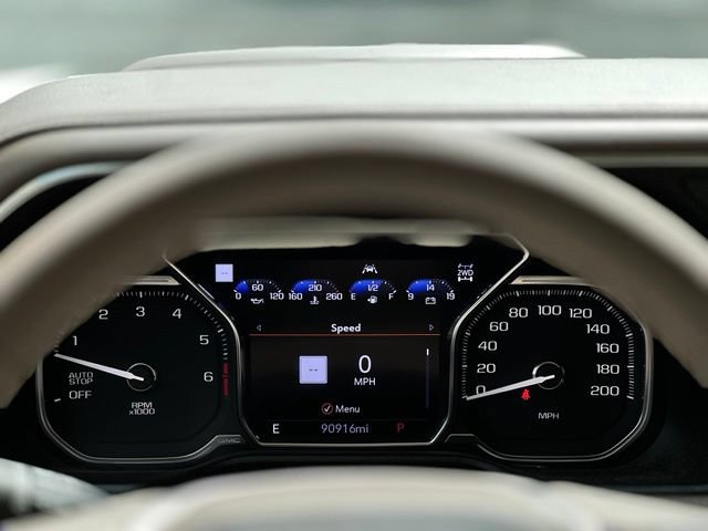 Used 2021 GMC Yukon Denali w/ Denali Premium Package AWD/4WD image 42