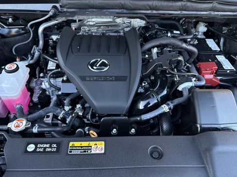 Used 2024 Lexus RX 350 Premium image 34