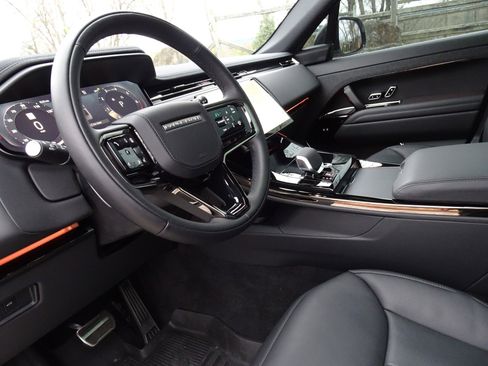 Certified 2025 Land Rover Range Rover Sport Dynamic SE image 16