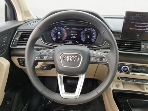Used 2025 Audi Q5 2.0T Premium Plus w/ Premium Plus Package AWD/4WD image 12
