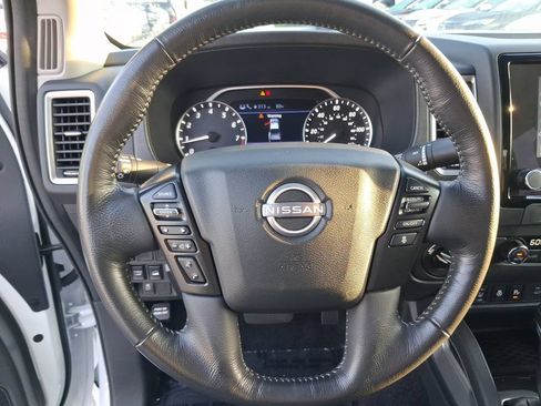 Used 2024 Nissan Frontier SV w/ Hardbody Edition AWD/4WD image 14