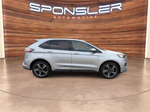 Used 2023 Ford Edge ST AWD/4WD image 8