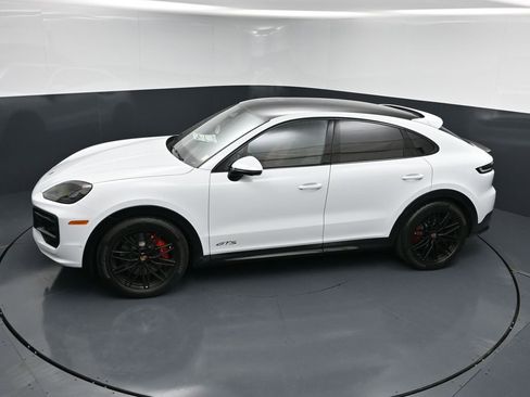 Used 2026 Porsche Cayenne GTS image 14