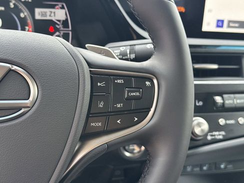 New 2025 Lexus ES 350 w/ Premium Package image 32