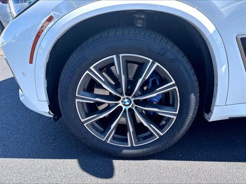 Used 2022 BMW X5 M50i AWD/4WD image 33