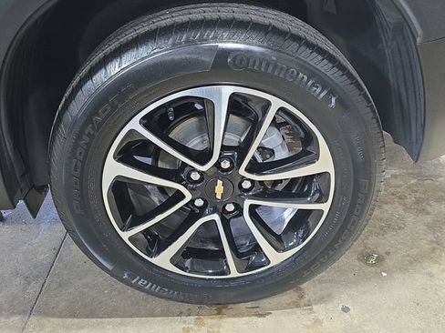 Used 2025 Chevrolet TrailBlazer LT AWD/4WD image 33