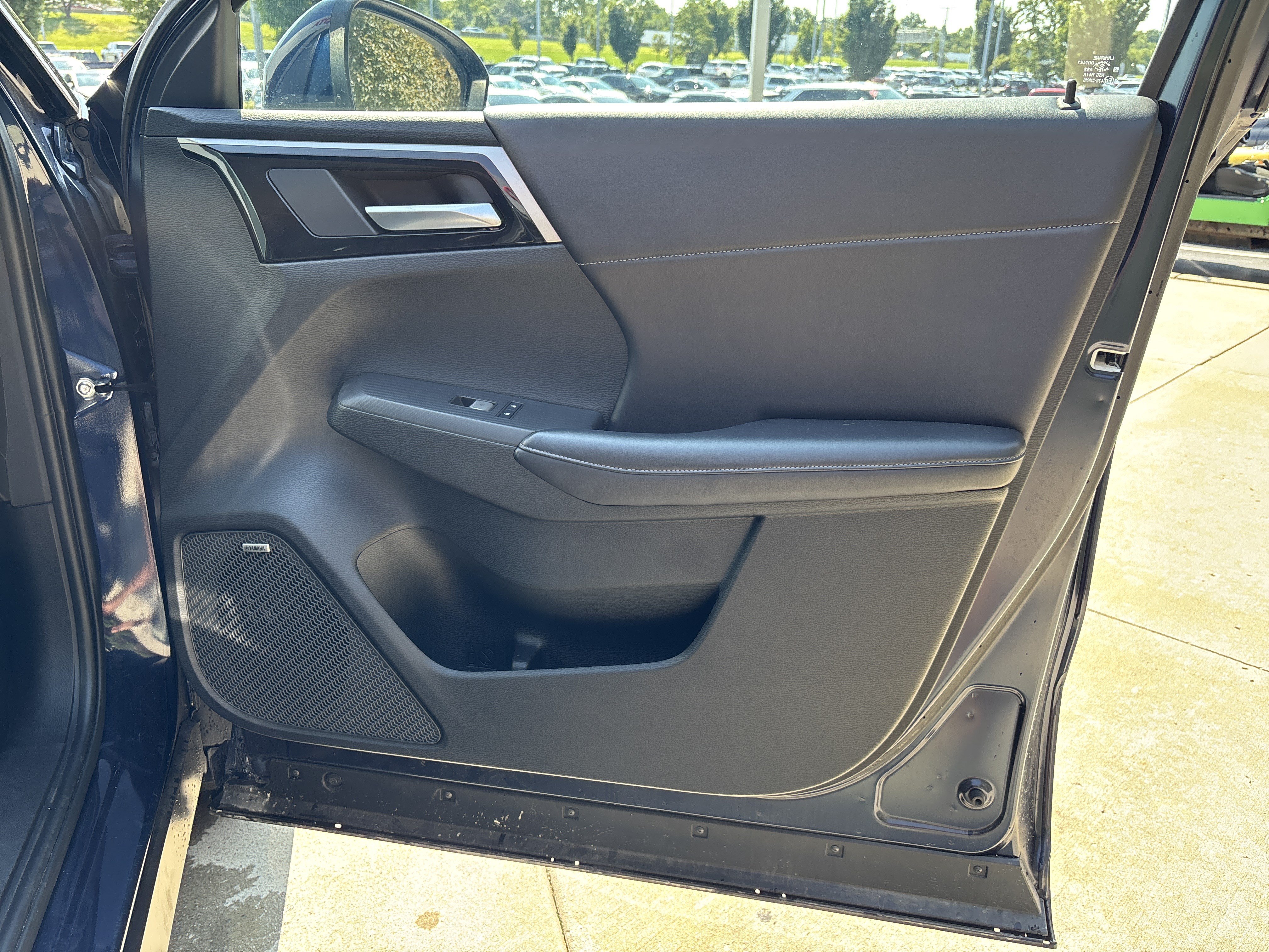 Used 2025 Mitsubishi Outlander SE AWD/4WD image 28