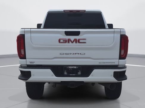 Used 2023 GMC Sierra 2500 Denali w/ Denali Ultimate Package AWD/4WD image 4