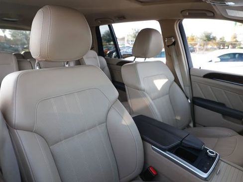 Used 2016 Mercedes-Benz GL 450 4MATIC image 17
