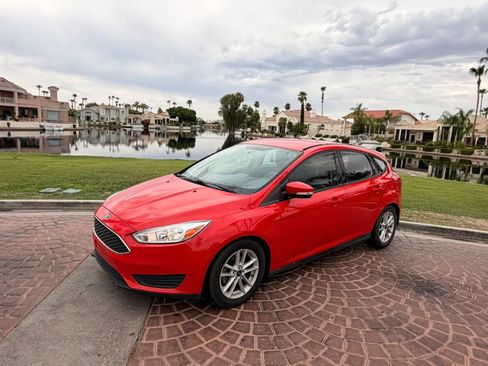 Used 2015 Ford Focus SE FWD image 20