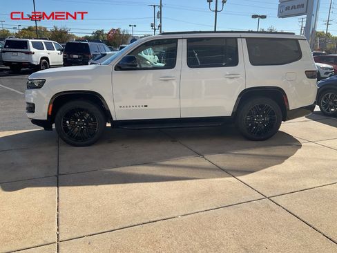 New 2025 Jeep Wagoneer Series II w/ Premium Group I image 2