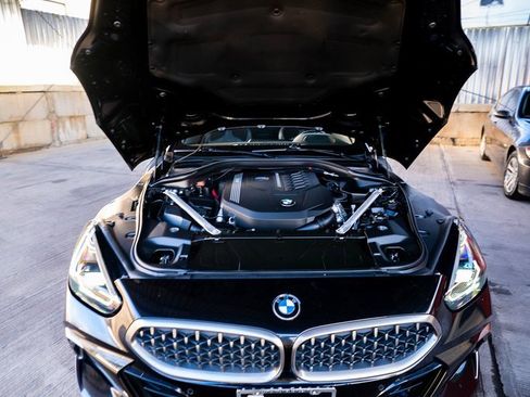 Used 2020 BMW Z4 M40i w/ Premium Package image 30