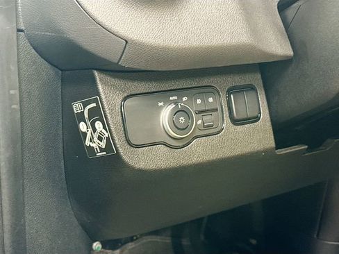 Used 2022 Mercedes-Benz Sprinter 3500 image 10