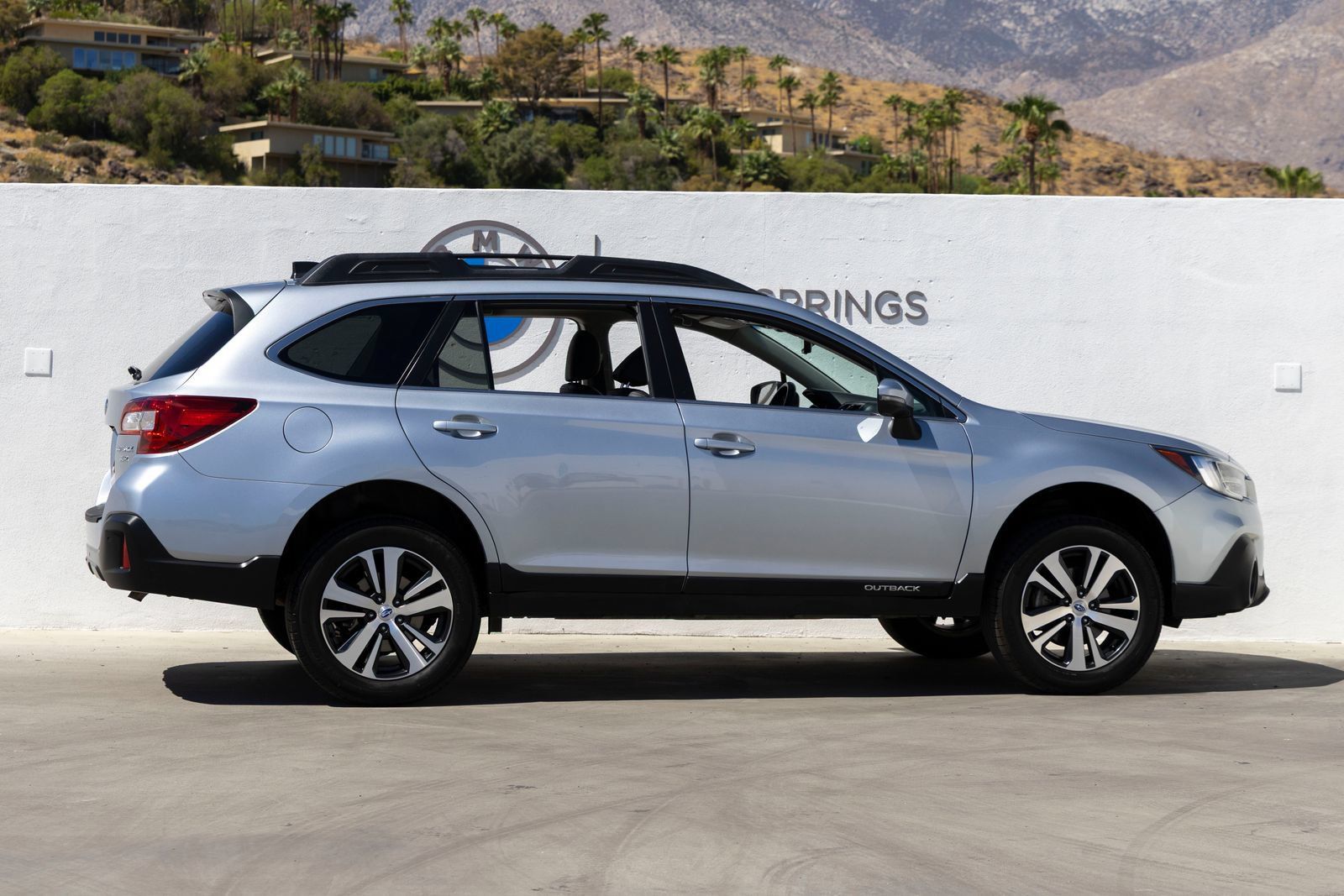 Used 2019 Subaru Outback 3.6R Limited AWD/4WD image 5