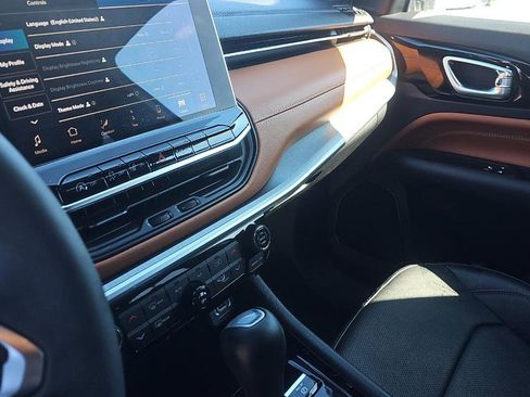 Used 2024 Jeep Compass Limited w/ Elite Group image 5