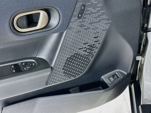 Used 2025 MINI Cooper S FWD image 19