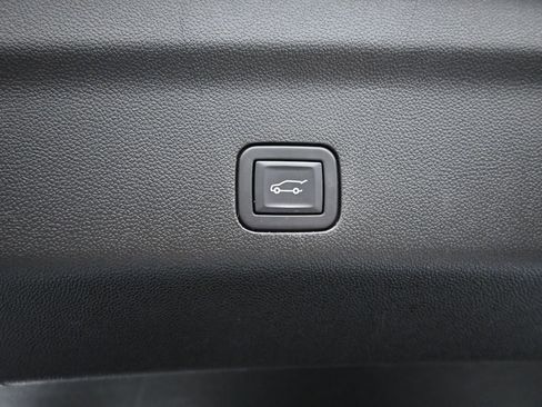Used 2023 Chevrolet Tahoe LT AWD/4WD image 28